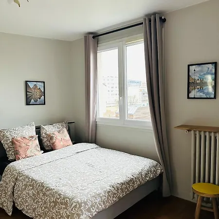 Cosy Studio-proche Paris-maison Des Examens Apartament